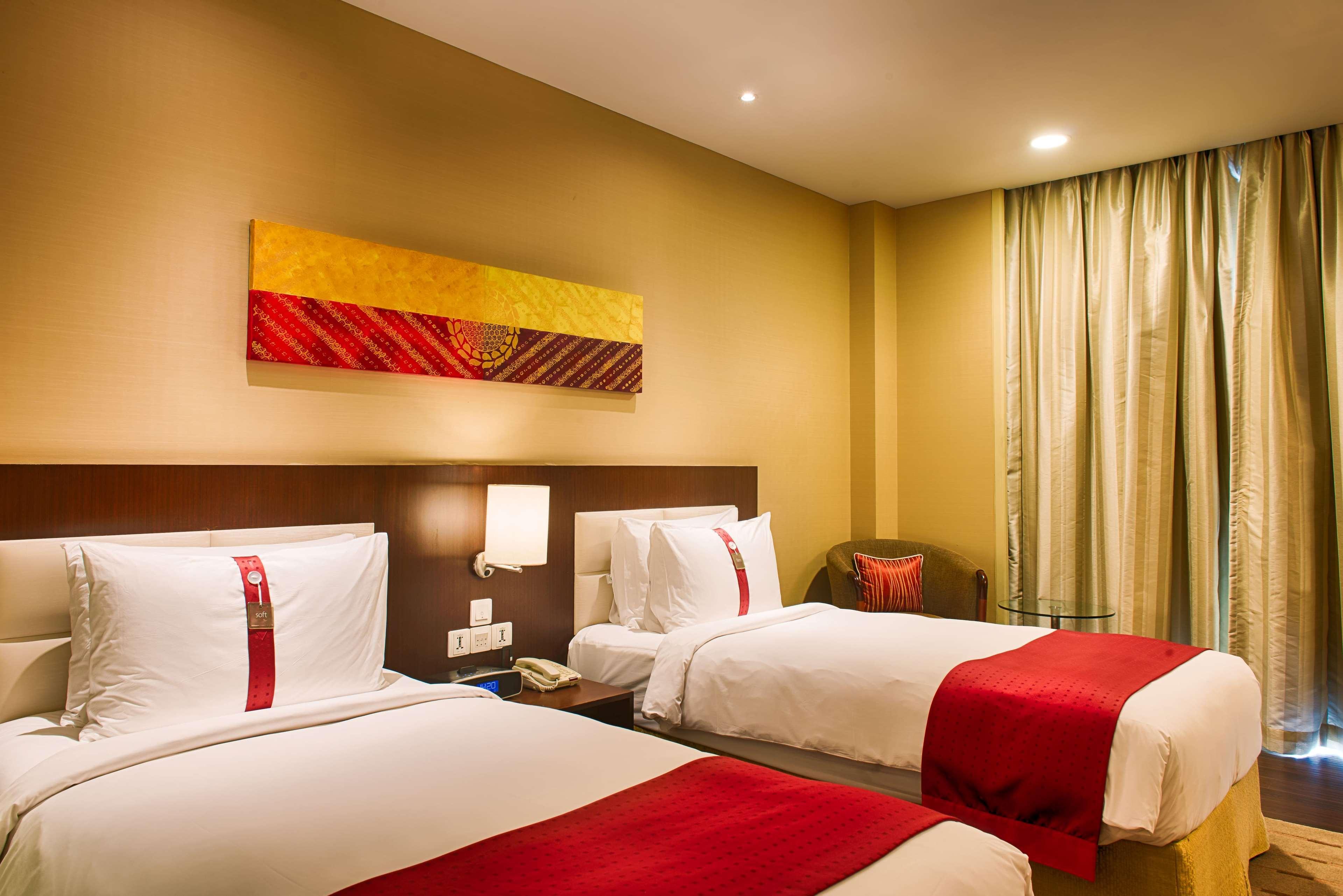 Ramada Plaza By Wyndham Pune Hinjewadi Dapuri Экстерьер фото