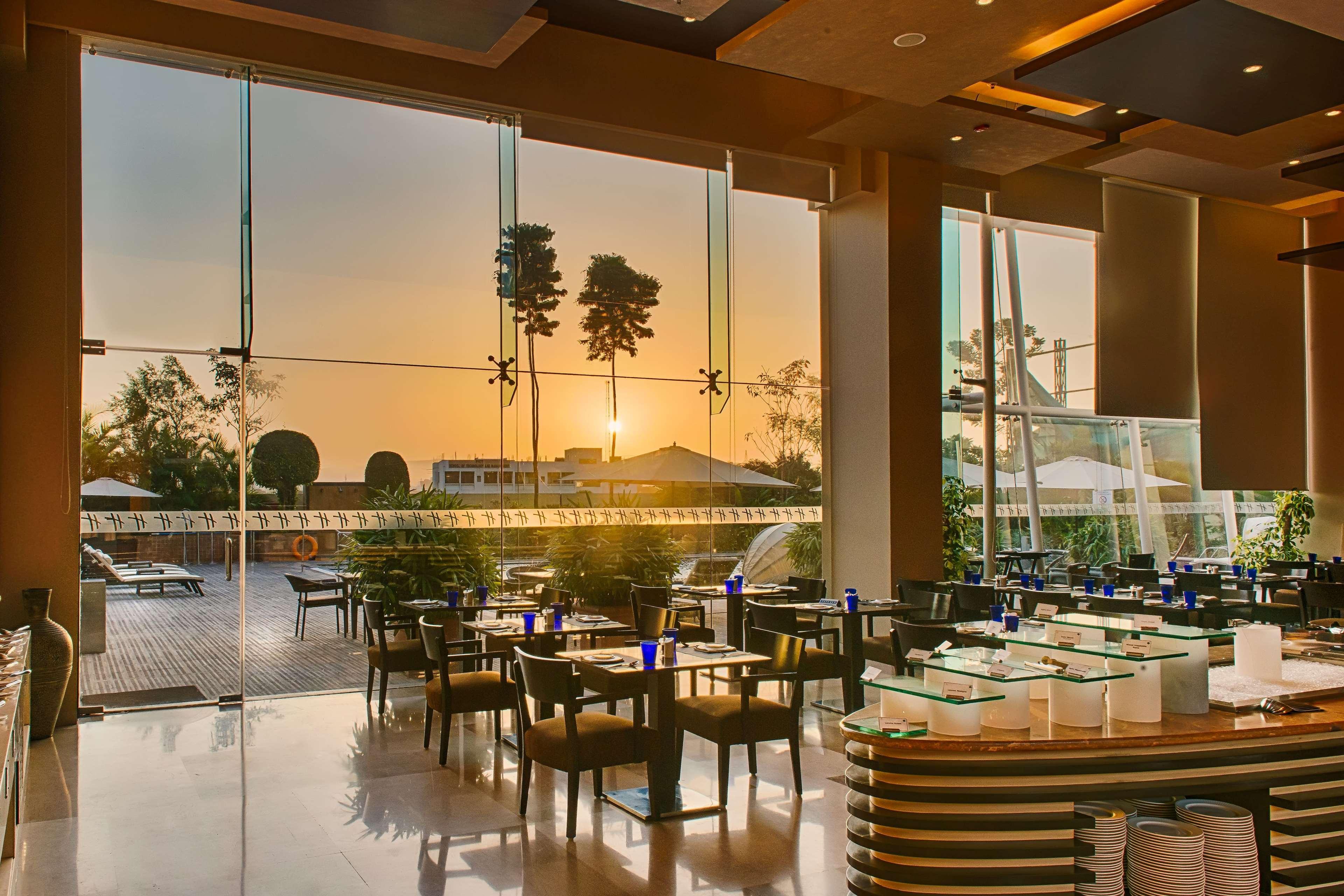 Ramada Plaza By Wyndham Pune Hinjewadi Dapuri Экстерьер фото
