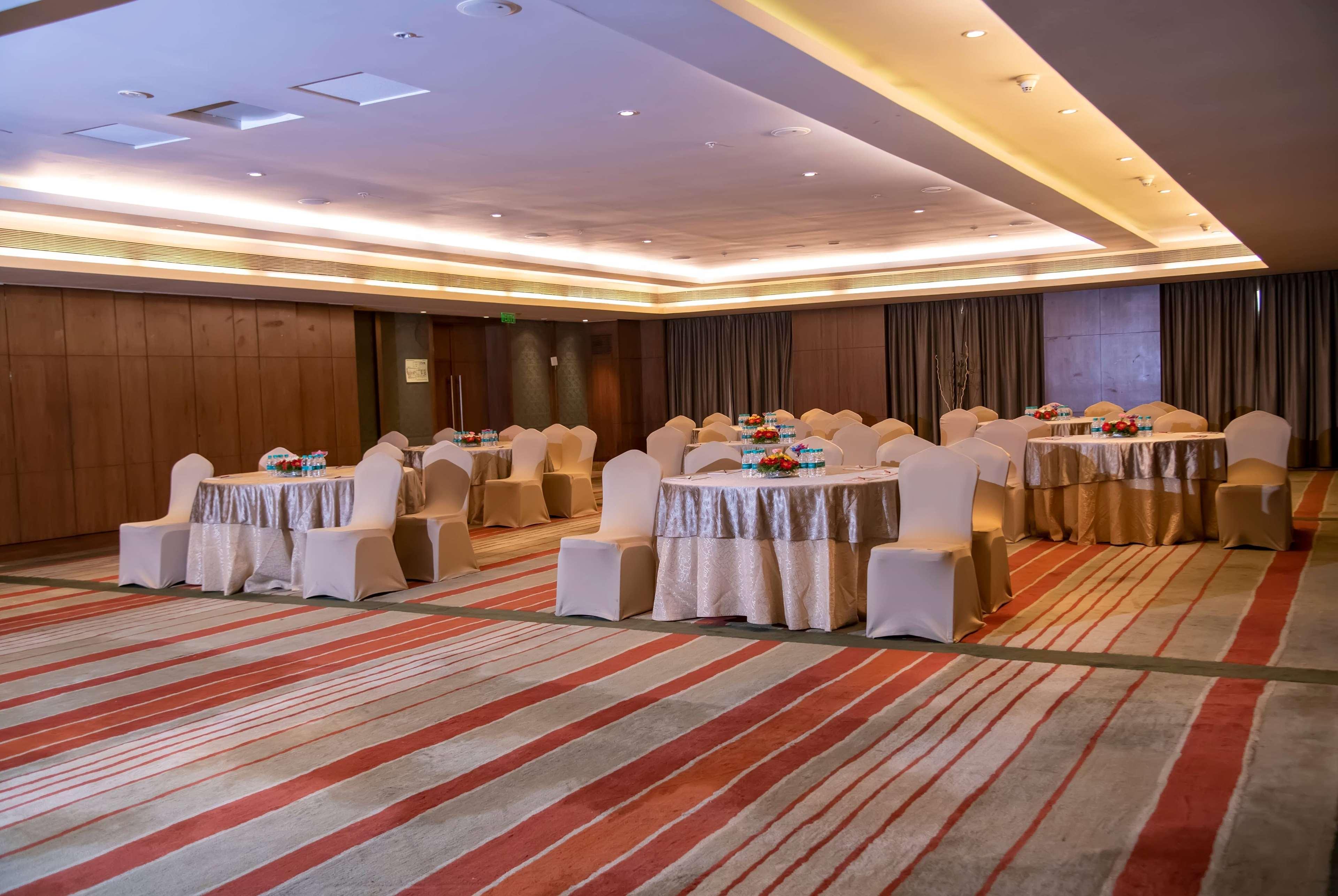 Ramada Plaza By Wyndham Pune Hinjewadi Dapuri Экстерьер фото