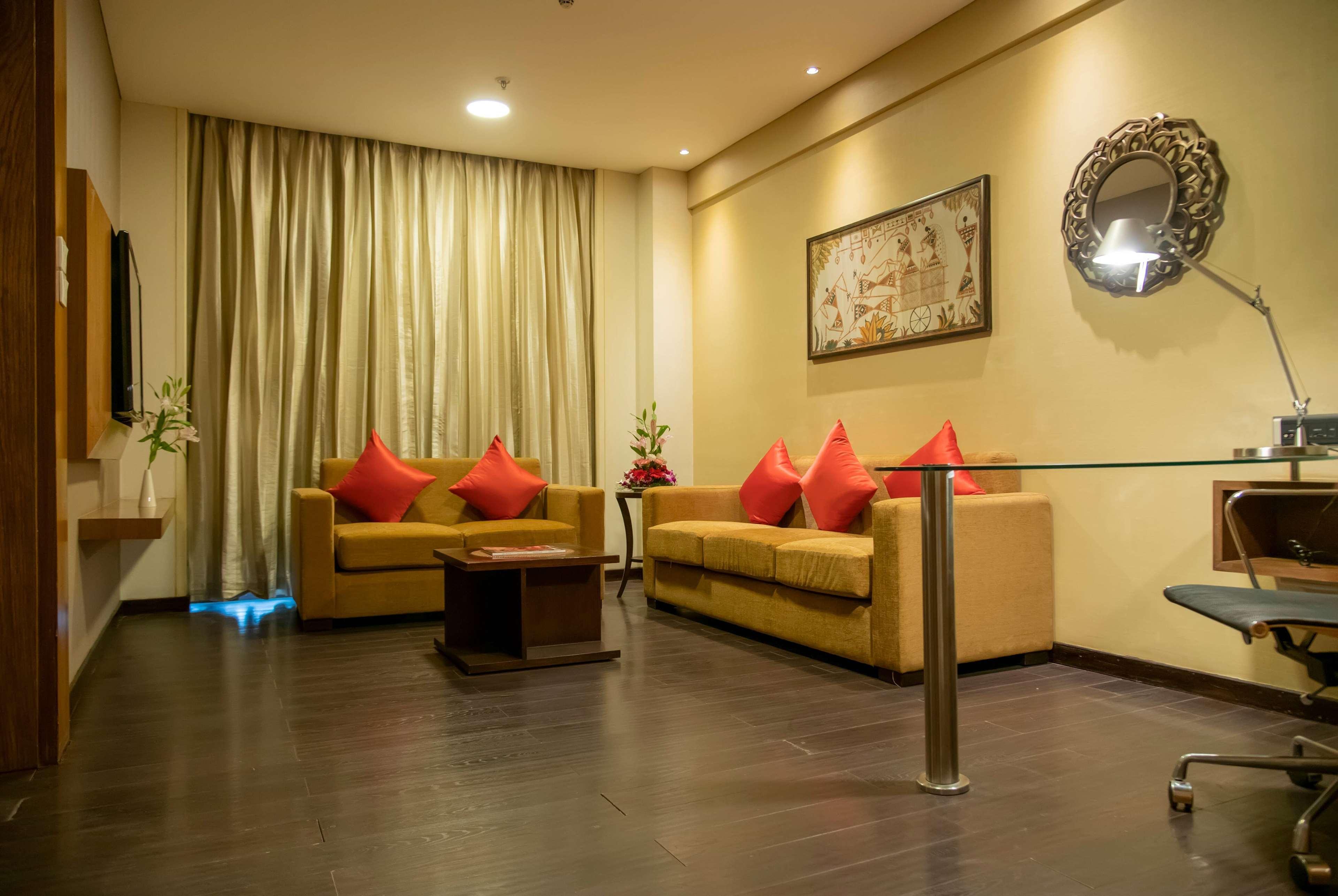 Ramada Plaza By Wyndham Pune Hinjewadi Dapuri Экстерьер фото