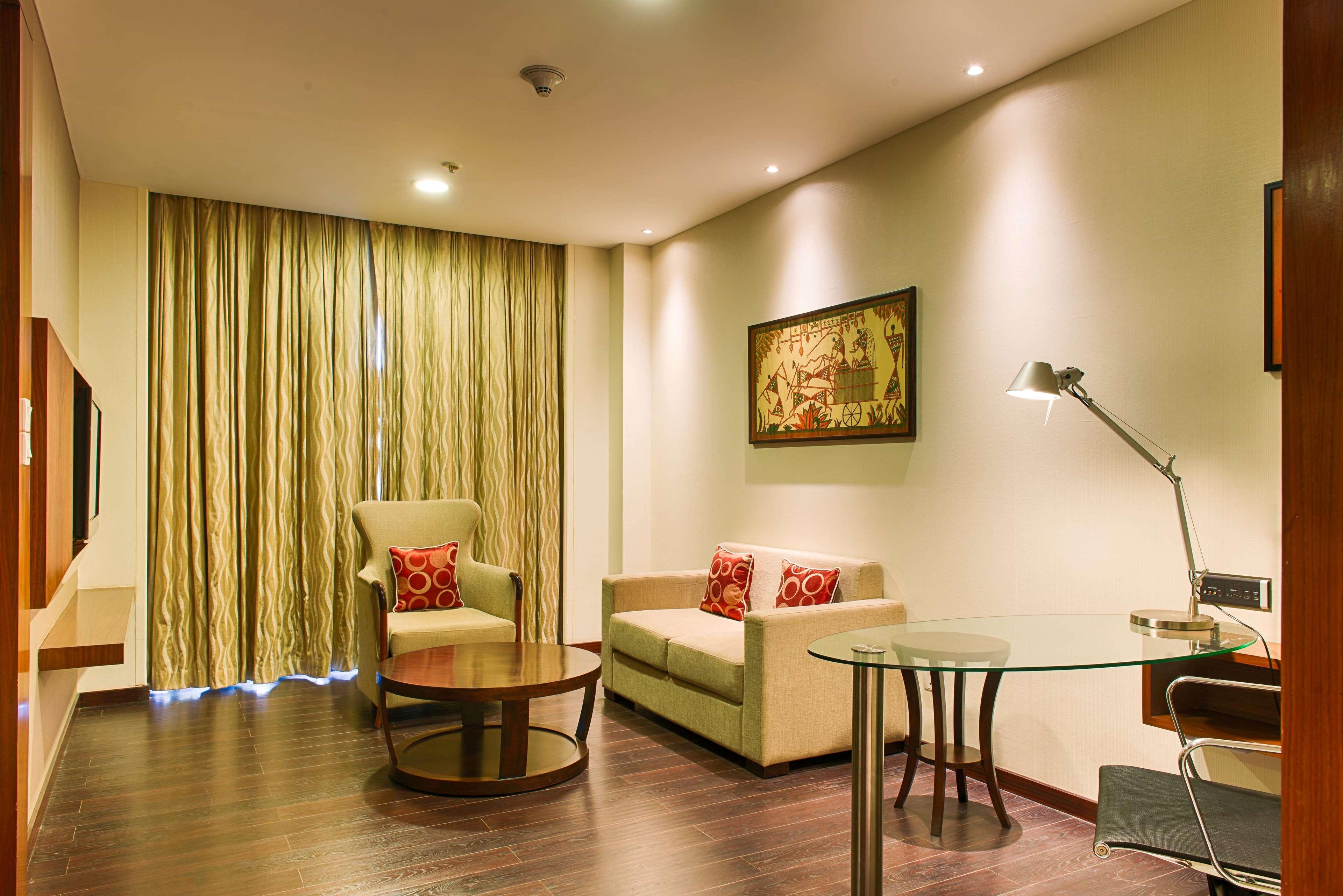 Ramada Plaza By Wyndham Pune Hinjewadi Dapuri Экстерьер фото