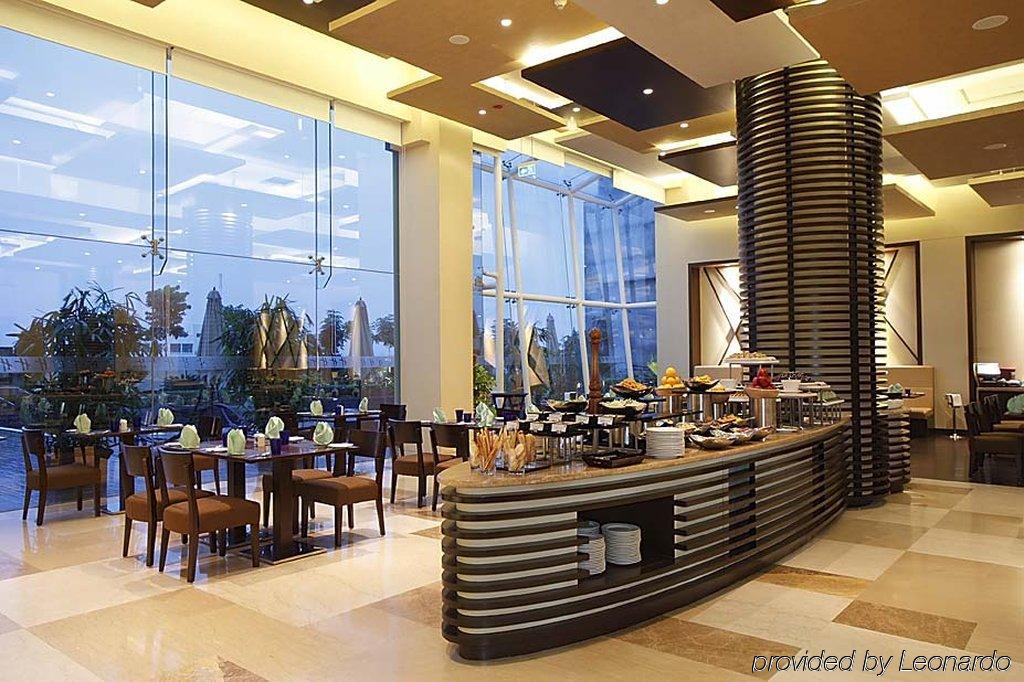 Ramada Plaza By Wyndham Pune Hinjewadi Dapuri Ресторан фото