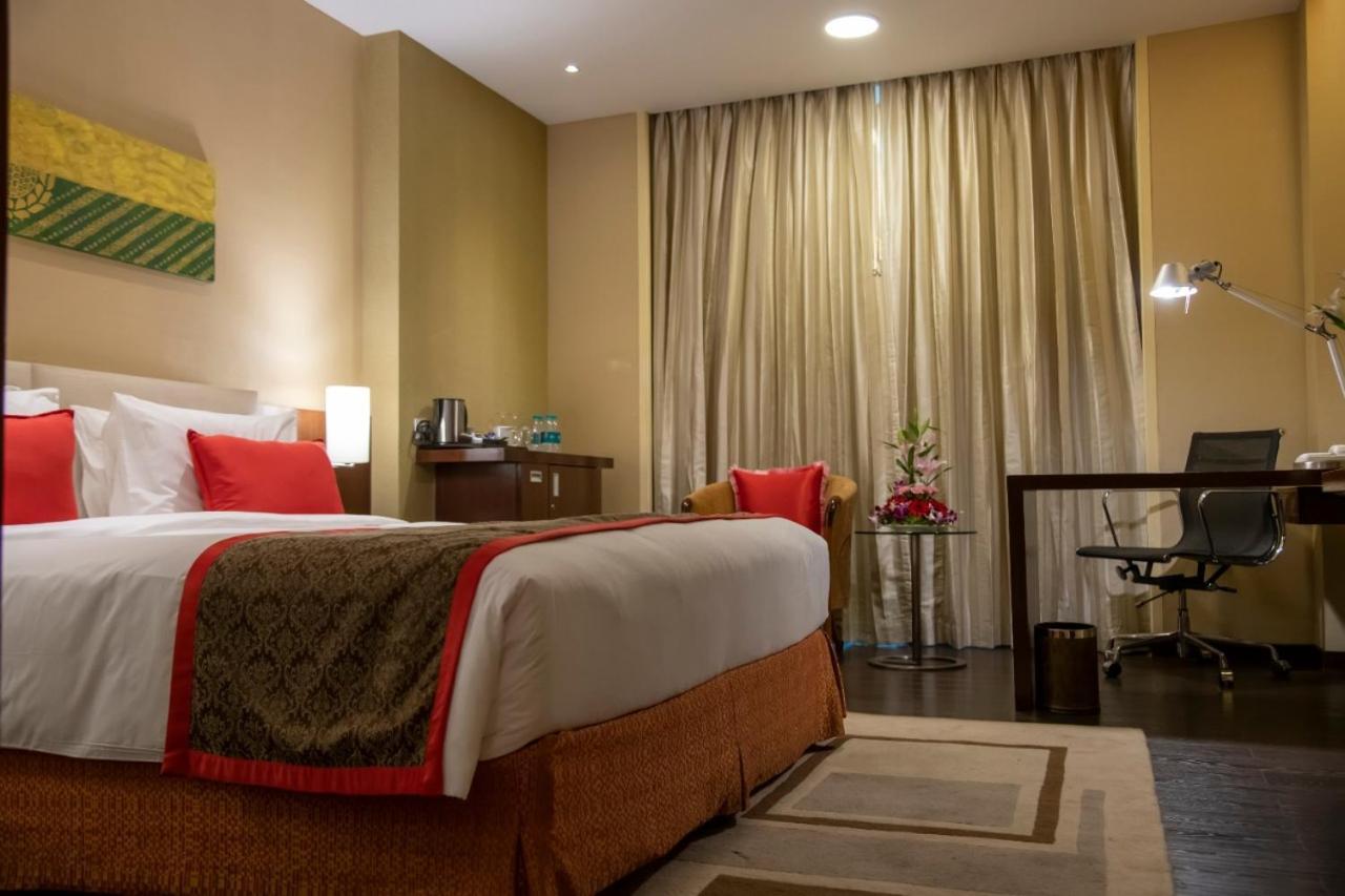 Ramada Plaza By Wyndham Pune Hinjewadi Dapuri Экстерьер фото